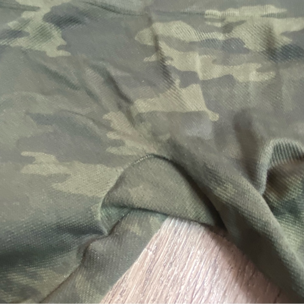 Spanx Camo Leggings Green Camouflage Look At Me Now Seamless Leggings - Picture 3 of 6